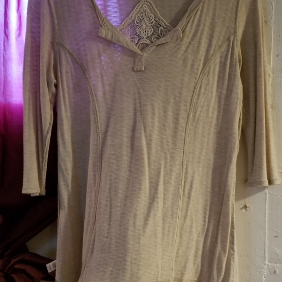 Top - Picture 3 of 3